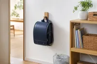ランドセルのフックを壁掛けにするのはアリ？