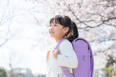 ランドセルの「らんらん」な歌詞って何の曲？