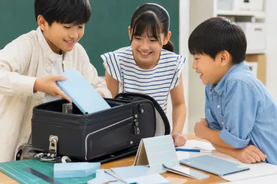 ランドセルを小学生が発明して軽くした？