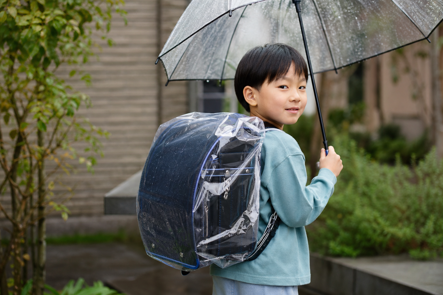 ランドセルのカバーは雨の日だけ使えばいいの?