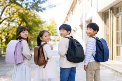 ランドセルじゃない学校って実際にあるの？