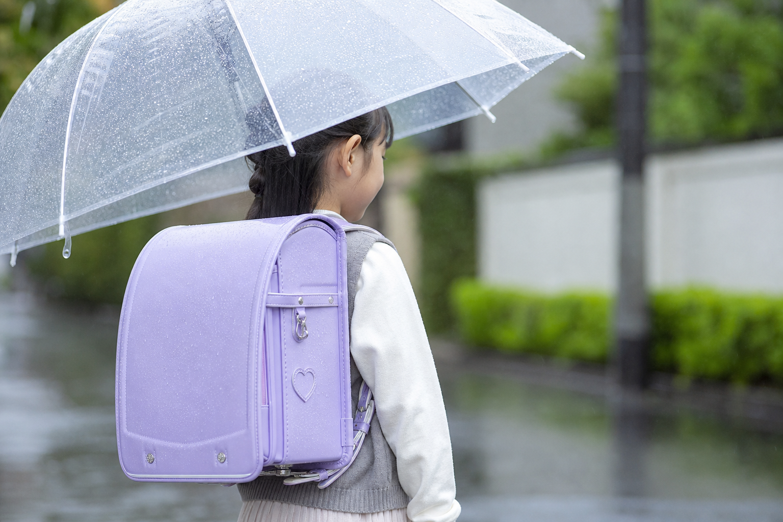 「水に強い」と「完全防水」は違う!知っておきたい注意点